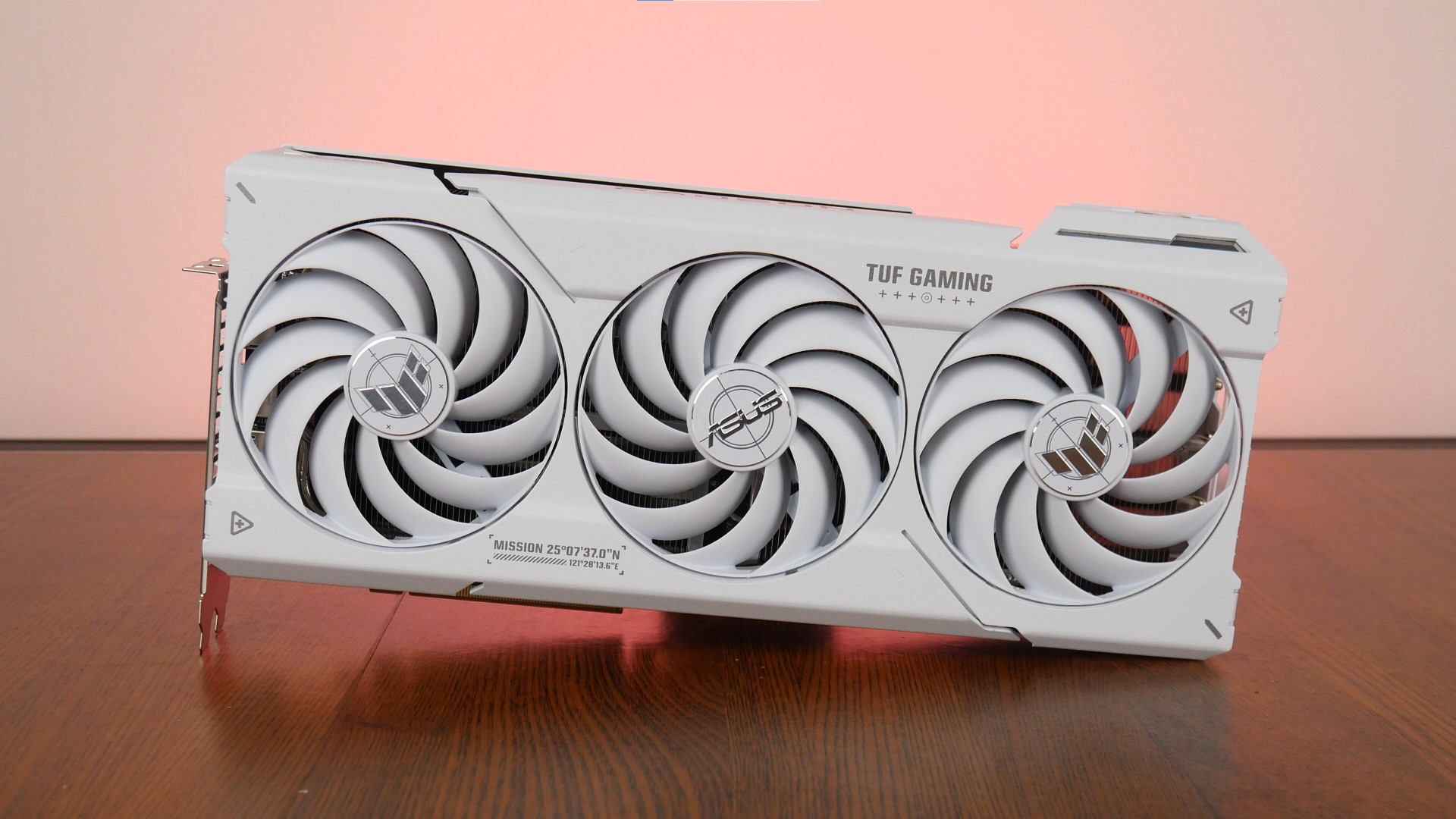 Review: ASUS TUF Gaming Radeon RX 7800 XT White OC Edition
